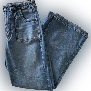 Women’s AE Super Hi Rise Flare Jeans Size 14